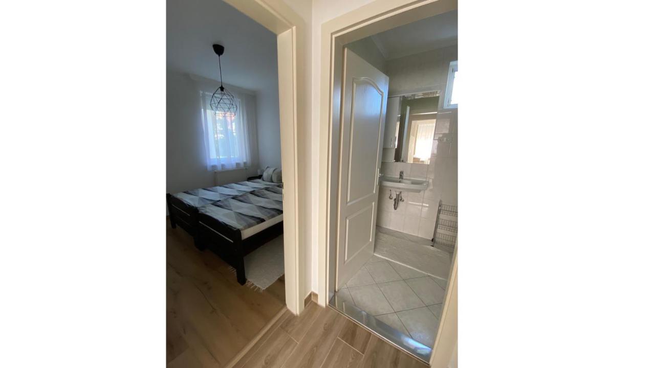 Andrea Apartmanok 2 Hajdúszoboszló Zewnętrze zdjęcie
