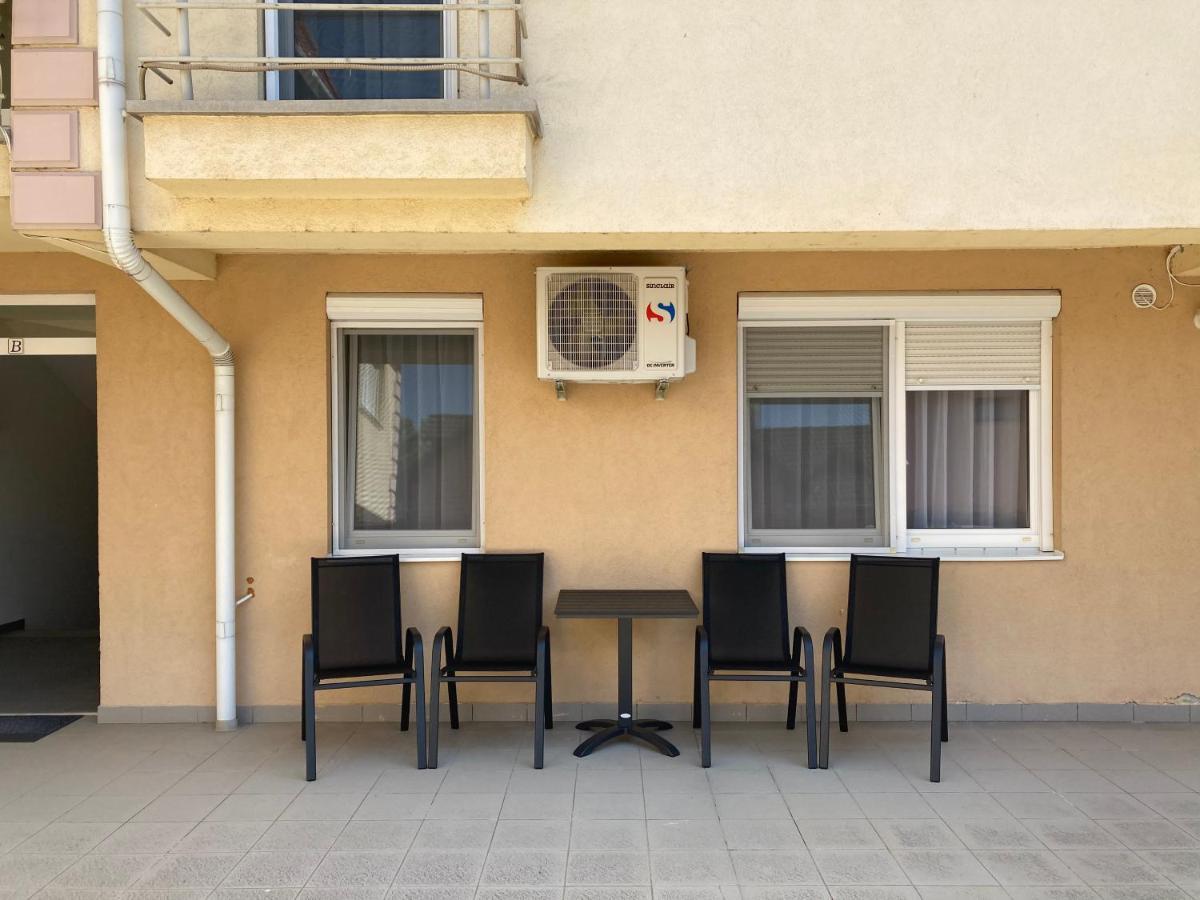 Andrea Apartmanok 2 Hajdúszoboszló Zewnętrze zdjęcie